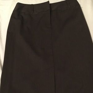 Ann Taylor Loft 
business skirt
Size 2
Like new